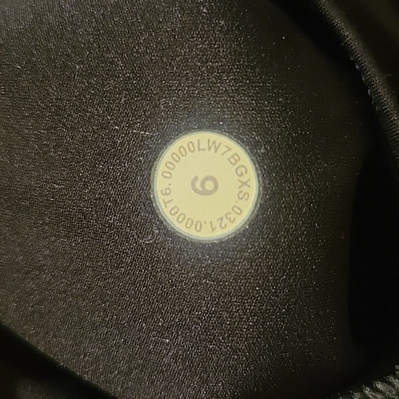 Black lulu shorts - Picture 4 of 4